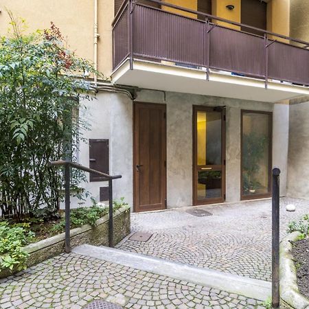 Easylife - San Babila - Elegante E Rifinito Bilocale Nel Cuore Della Citta Милан Экстерьер фото
