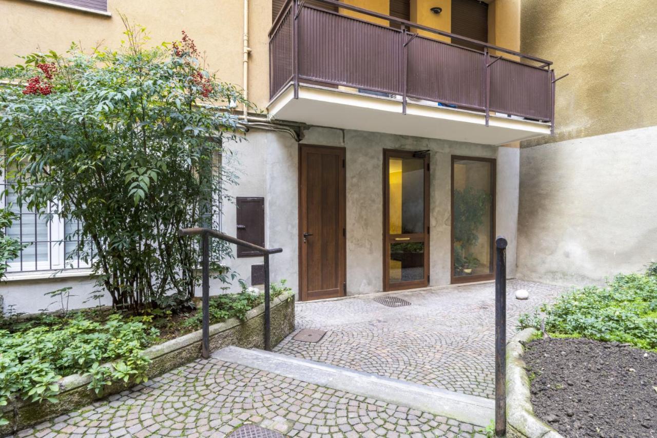 Easylife - San Babila - Elegante E Rifinito Bilocale Nel Cuore Della Citta Милан Экстерьер фото